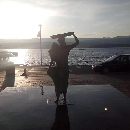 Lägenhet Apartamento De Una En Rianxo, Con Magnificas Vistas Al Mar, Terraz... *